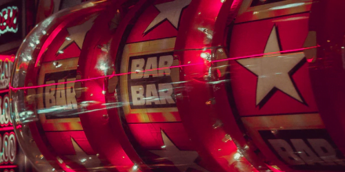 Korttipelit ovat mukavaa ajanvietettä